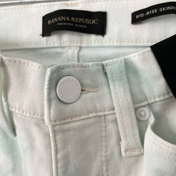 NEW!! BANANA REPUBLIC MID-RISE SKINNY DYED JEANS SIZE 24P - Picture 3 of 6